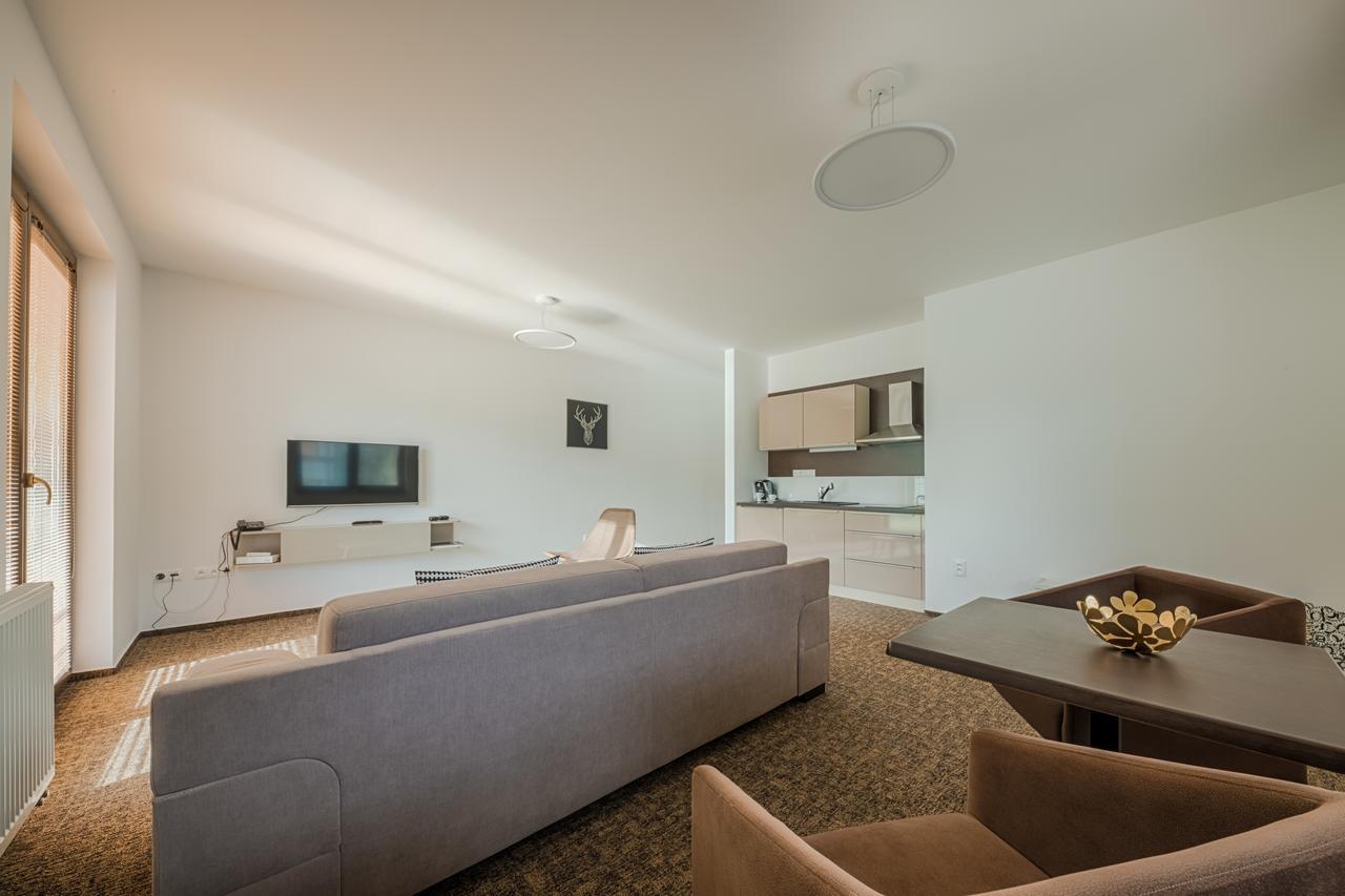 Village Resort Hanuliak Apartmany Bela  Bagian luar foto