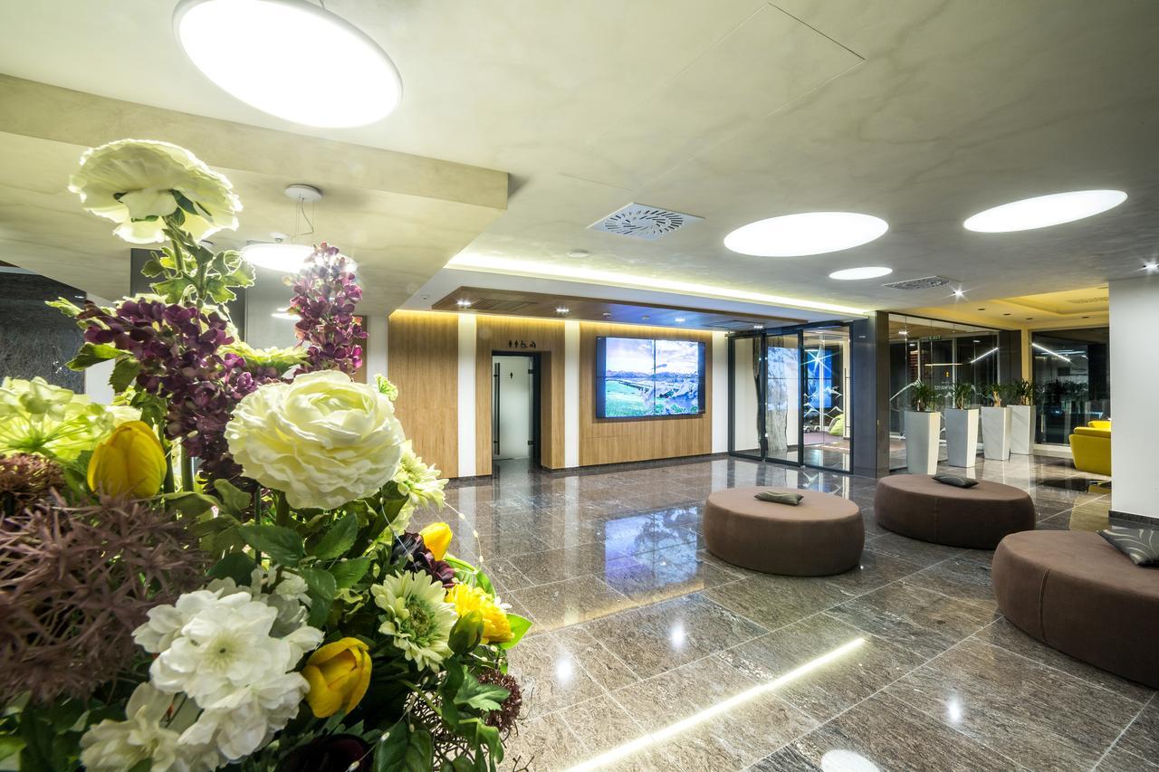 Village Resort Hanuliak Apartmany Bela  Bagian luar foto